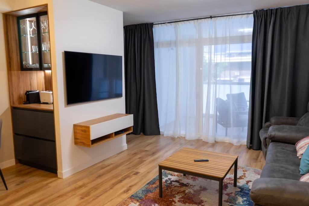 Alma Maritima Apartment Malaga Exterior photo